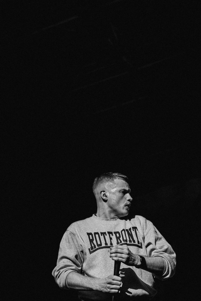 Foreign auf der Bühne, Hardcore-Band beim Rockade Festiwoll 2025, Festivalfotografie Sauerland